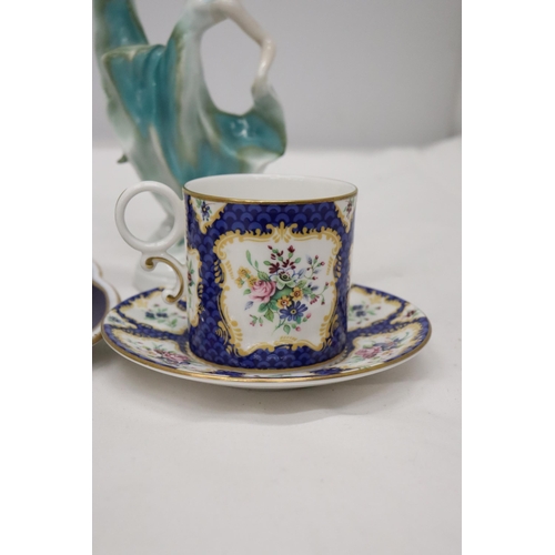 968 - A VINTAGE ROYALE WORCESTER 'SCALE BLUE' COFFEE CAN AND SAUCER, ROYAL WORCESTER HAND PAINTED CABINET ... 