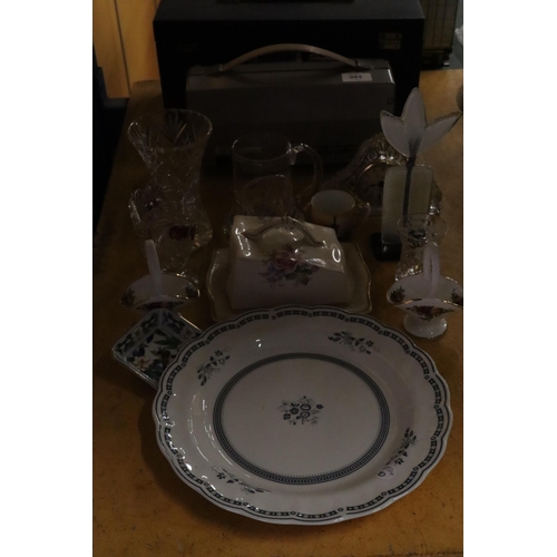 985 - A QUANTITY OF COLLECTABLE ITEMS TO INCLUDE ARTHUR  WOOD, ROYAL DOULTON, ROYAL ALBERT, GLASSWARE, ETC