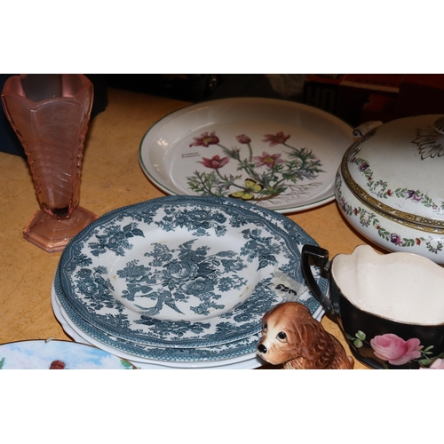 986 - A LARGE QUANTITY OF CERAMICS TO INCLUDE LILLIPUTT LANE CABINET PLATES, ROYAL DOULTON, ETC POSIES, A ... 