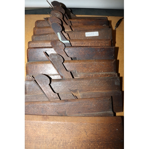 997 - A QUANTITY OF WOODEN PLANES