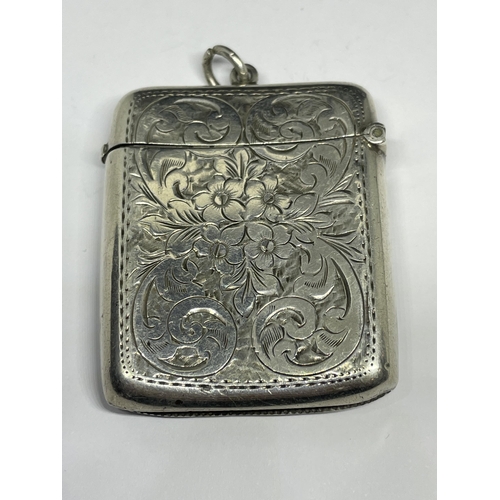 632 - A HALLMARKED BIRMINGHAM SILVER VESTA CASE