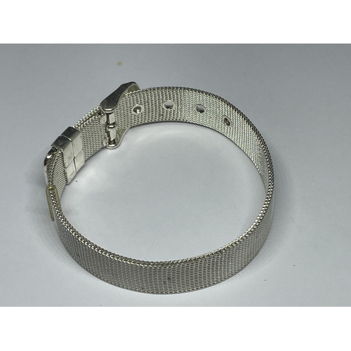 649 - A MARKED 925 SILVER BRACLET IN THE FORM OF A BELT