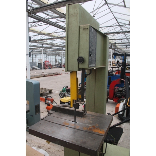 15 - STARTRITE 3 PHASE BAND SAW  NO VAT