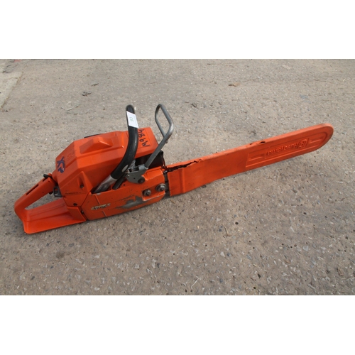 93 - HUSQVARNA 266 XP  NO VAT