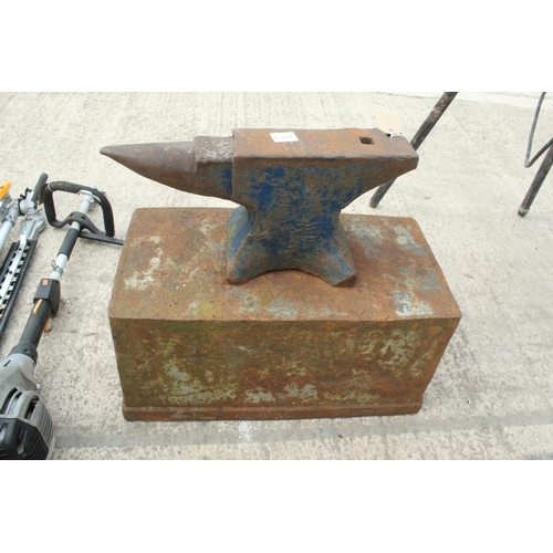 100J - ANVIL WITH CAST IRON STAND  NO VAT