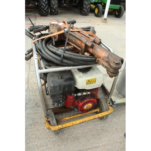 152 - JCB HYDRAULIC PETROL BREAKER  NO VAT