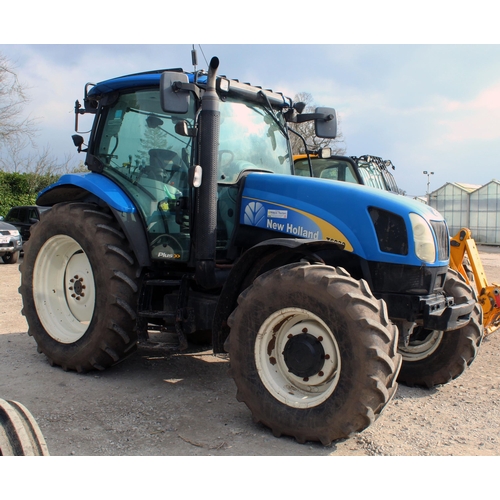 200 - 2010 NEW HOLLAND T6030 4 WHEEL DRIVE  TRACTOR 4100 HOURS DK10FDN TWO OWNERS FROM NEW.  + VAT