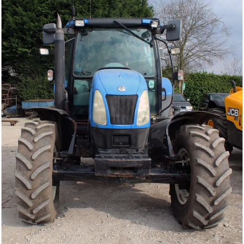 200 - 2010 NEW HOLLAND T6030 4 WHEEL DRIVE  TRACTOR 4100 HOURS DK10FDN TWO OWNERS FROM NEW.  + VAT