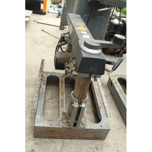 42G - DEWALT RADIAL SAW IN WORKING ORDER  NO VAT