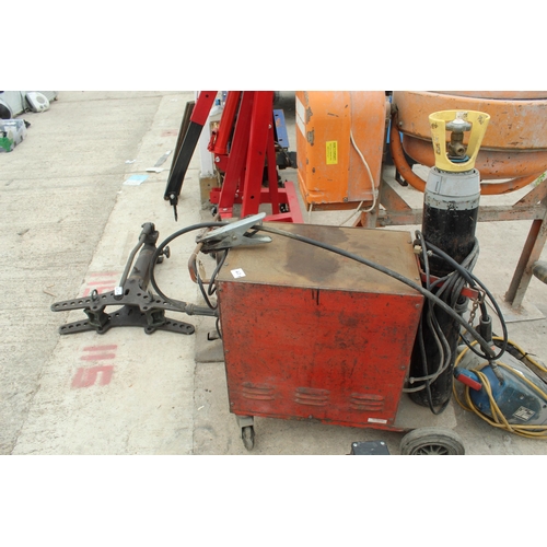 42Y - MIG WELDER IN WORKING ORDER  + VAT