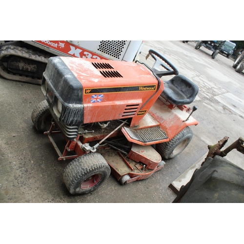 220 - WESTWOOD T1500 RIDE ON TRACTOR MOWER LWA 100   NON RUNNER  + VAT