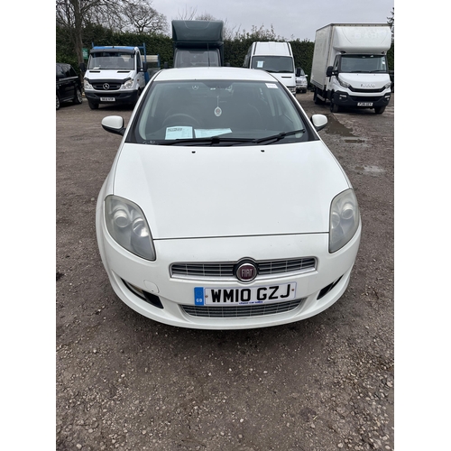 198B - FIAT BRAVO ACTIVE  1400CC REG: WM10 GZJ  5 DOOR HATCHBACK WHITE  FIRST REG; 2010
MOT JUNE 2024 APPRO... 