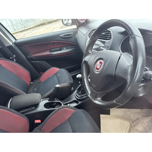 198B - FIAT BRAVO ACTIVE  1400CC REG: WM10 GZJ  5 DOOR HATCHBACK WHITE  FIRST REG; 2010
MOT JUNE 2024 APPRO... 