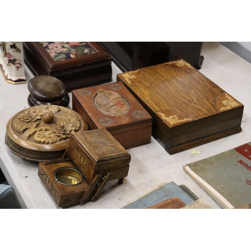 1065 - A QUANTITY OF VINTAGE WOODEN BOXES (5 IN TOTAL)