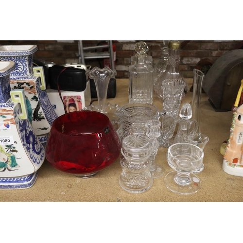 1079 - A QUANTITY OF GLASSWARE TO INCLUDE A RED DARTINGTON BOWL, SWEET JAR, VASES, ETC.,