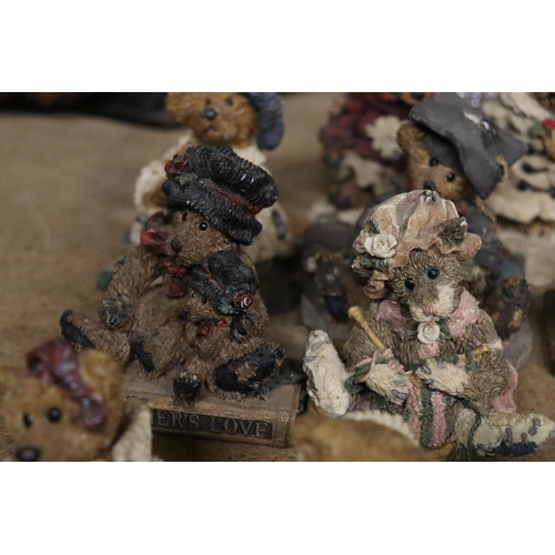 1081 - A LARGE QUANTITY OF RESIN BOYDS BEARS AND FRIENDS LIMITED EDITIONS