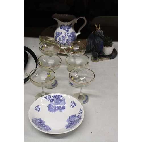 1085 - A MIXED LOT TO INCLUDE SIX BABYCHAM GLASSES, RESIN DRAGON, ROYAL DOULTON PLATE, ETC.,