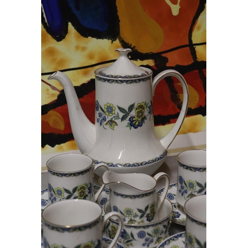 1113 - A VINTAGE PARAGON 'COMTESSA' COFFEE SET, TO INCLUDE A COFFEE POT, CREAM JUG, SUGAR BOWL, CUPS AND SA... 