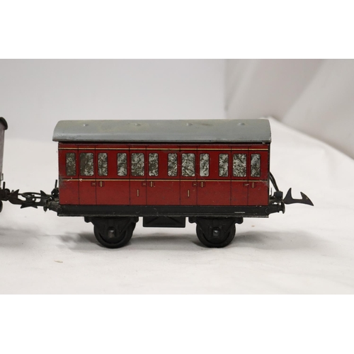 321 - TWO HORNBY .30 GAUGE METAL RAILWAY CARRIAGES LENGTH 17 CM