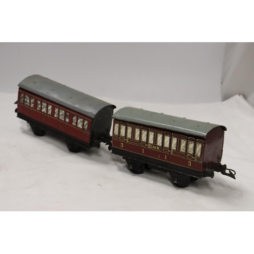 321 - TWO HORNBY .30 GAUGE METAL RAILWAY CARRIAGES LENGTH 17 CM