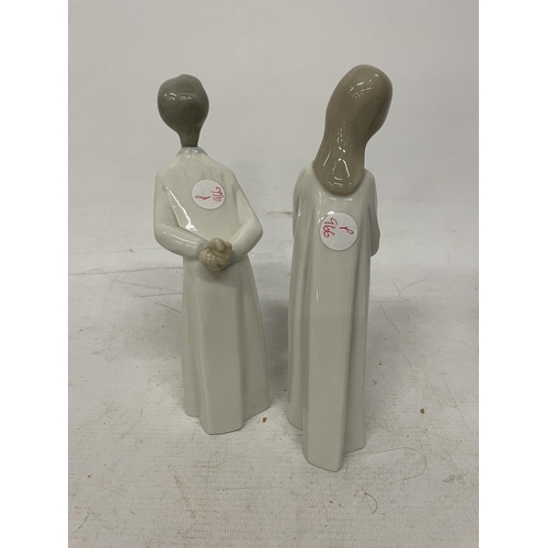 763 - TWO LLADRO FIGURES IN NIGHTGOWNS