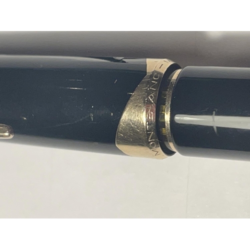 504B - A MONT BLANC MEISTERSTUCK No 12 WITH 14 CARAT GOLD NIB (LID A/F)