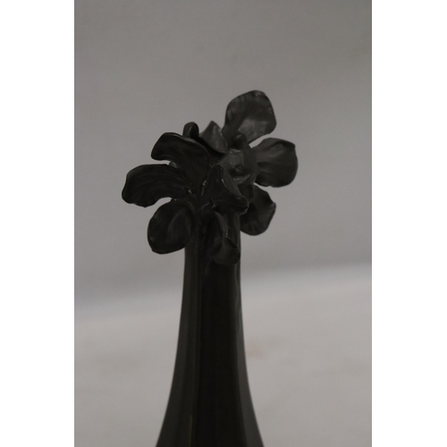 11 - AN IMPERIAL ZINN B & G PEWTER VASE IN AN ART NOUVEAU STYLE