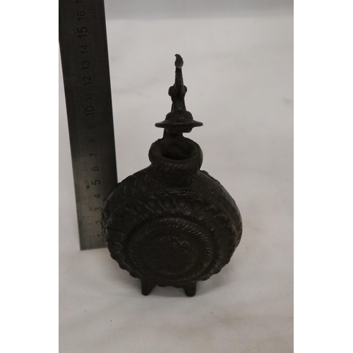 21 - A DECORATIVE BRONZE INCENSE BURNER