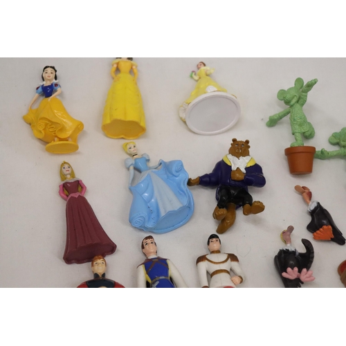 443 - A COLLECTION OF SMALL DISNEY PRINCESSES, PRINCES AND EXTRAS