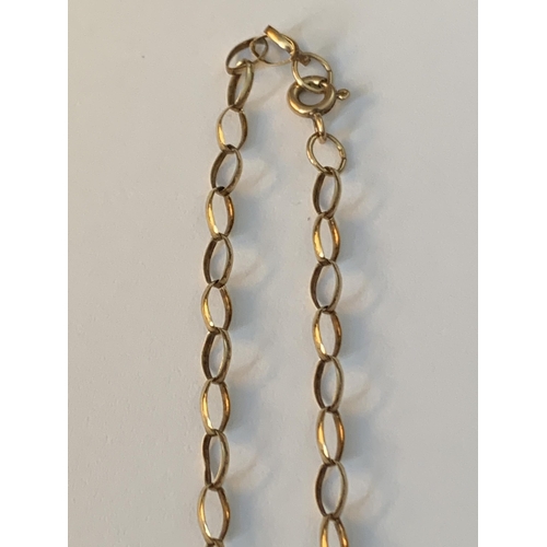 501 - A 9 CARAT GOLD BELCHER CHAIN WITH A LARGE PENDAT CONSISTING OF THIRTEEN SAPPHIRES AND TWELVE DIAMOND... 