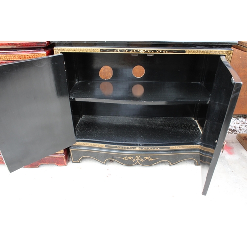 2513 - A 19TH CENTURY STYLE EBONISED TWO-DOOR SIDE CABINET WITH CHINOISERIE DECORATION, 32