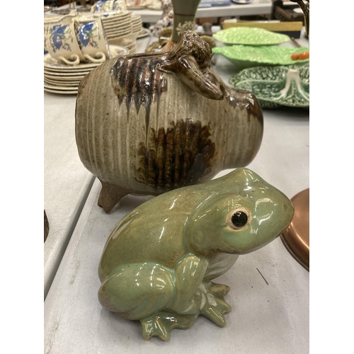 106 - A LARGE STUDIO POTTERY MONEY PIG PLUS A FROG ORNAMENT