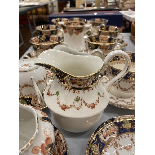 244 - A TWENTY FIVE PIECE MONA IMARI PATTERN TEASET