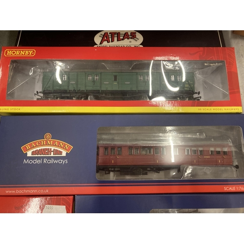 245 - A QUANTITY OF MODEL TRAINS TO INCLUDE A BACHMANN QUEEN MARY BREAK VAN, HORNBY PASSENGER BRAKE, RIVAR... 