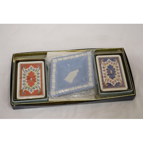 155 - A WADDINGTONS WEDGWOOD JASPER CARD TRAY WITH PLAYING CARDS