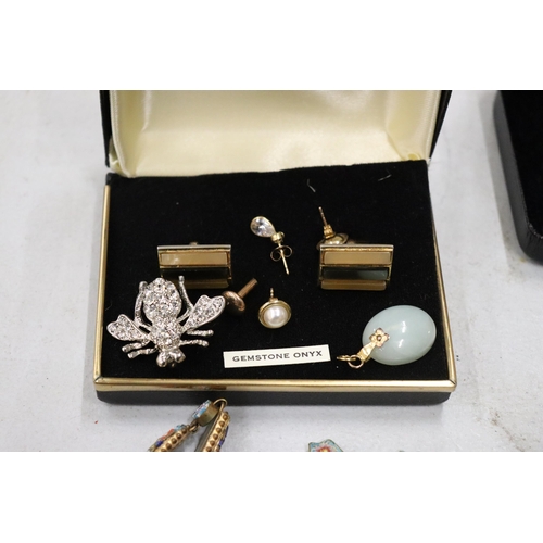 192 - A QUANTITY OF COSTUME JEWELLERY TO INCLUDE BRACELETS, BOXED CUFFLINKS, A WATCH, PENKNIFE, ETC