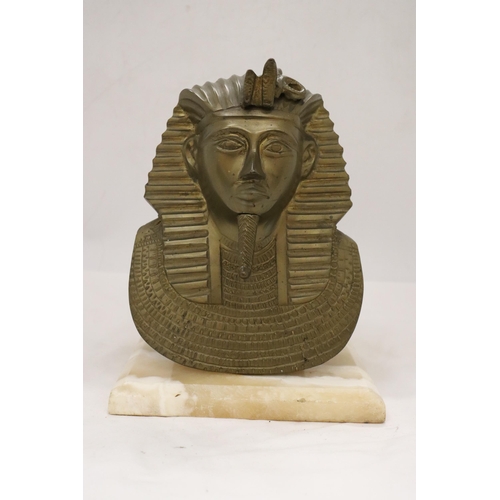 213 - A LARGE HEAVY EGYPTIAN HEAD ON MARBLE BASE