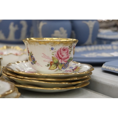 223 - A 15 PIECE PART TEASET HAMMERSLEY AND CO TOGETHER WITH AN OLD ROYAL ALBERT COUNTRY ROSES CAKE PLATES... 