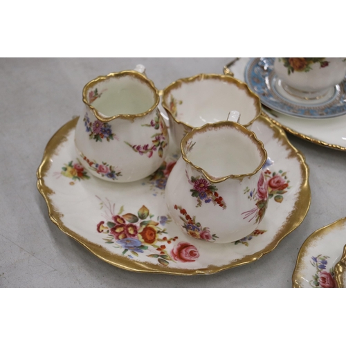 223 - A 15 PIECE PART TEASET HAMMERSLEY AND CO TOGETHER WITH AN OLD ROYAL ALBERT COUNTRY ROSES CAKE PLATES... 