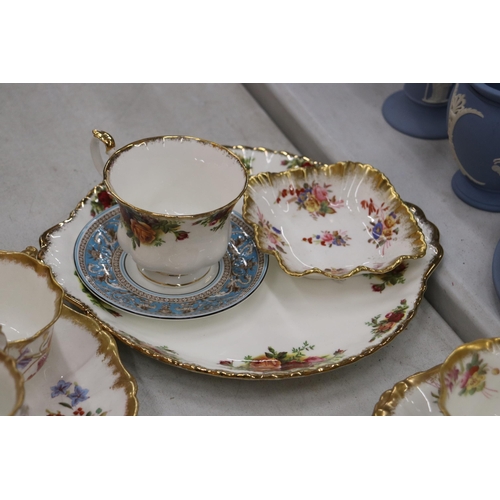 223 - A 15 PIECE PART TEASET HAMMERSLEY AND CO TOGETHER WITH AN OLD ROYAL ALBERT COUNTRY ROSES CAKE PLATES... 