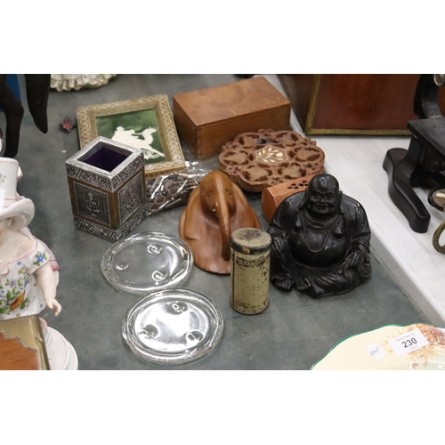 228 - A MIXED LOT TO INCLUDE A LAUGHING BUDDHA, WOODEN TRINKET BOX AND A QUANITY OF KEYS ETC