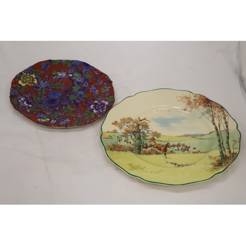 230 - TWO COLLECTORS PLATES TO INCLUDE A ROYAL DOULTON FOX HUNTING DINNER PLATE AND ORIENTAL STYLE CAULDON... 