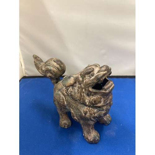 6 - A CAST FOO DOG TRINKET BOX