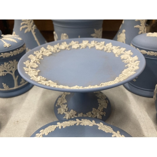 912 - A LARGE QUANTITY OF WEDGWOOD JASPERWARE TO INCLUDE A TOBACCO JAR, VASES, TRINKET BOXES, PIN DISHES, ... 