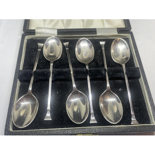 29 - A SET OF SIX HALLMARKED SHEFFIELD SILVER SPOONS IN A PRESENTATION BOX