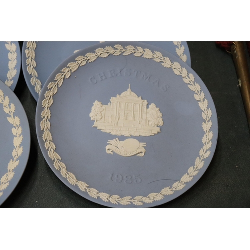 1001 - A COLLECTION OF POWDER BLUE WEDGWOOD JASPERWARE CABINET PLATES PLUS STANDS - 11 IN TOTAL