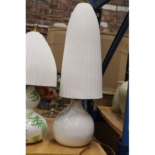 906 - TWO CERAMIC TABLE LAMPS WITH CERAMIC SHADES