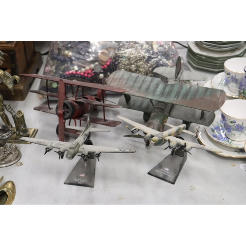 989 - FOUR AEROPLANE MODELS TO INCLUDE TWO TIN PLATE PLUS AN AVRO LANCASTER AND A 1944 BOEING B-17F FLYING... 