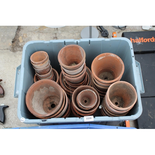 2208 - AN ASSORTMENT OF SMALL TERRACOTTA PLANT POTS