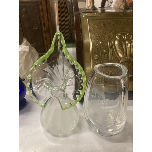 170A - TWO GLASS VASES TO INCLUDE ONE WITH AN ENGRAVING OF HORSES PLUS AN ART GLASS VASE